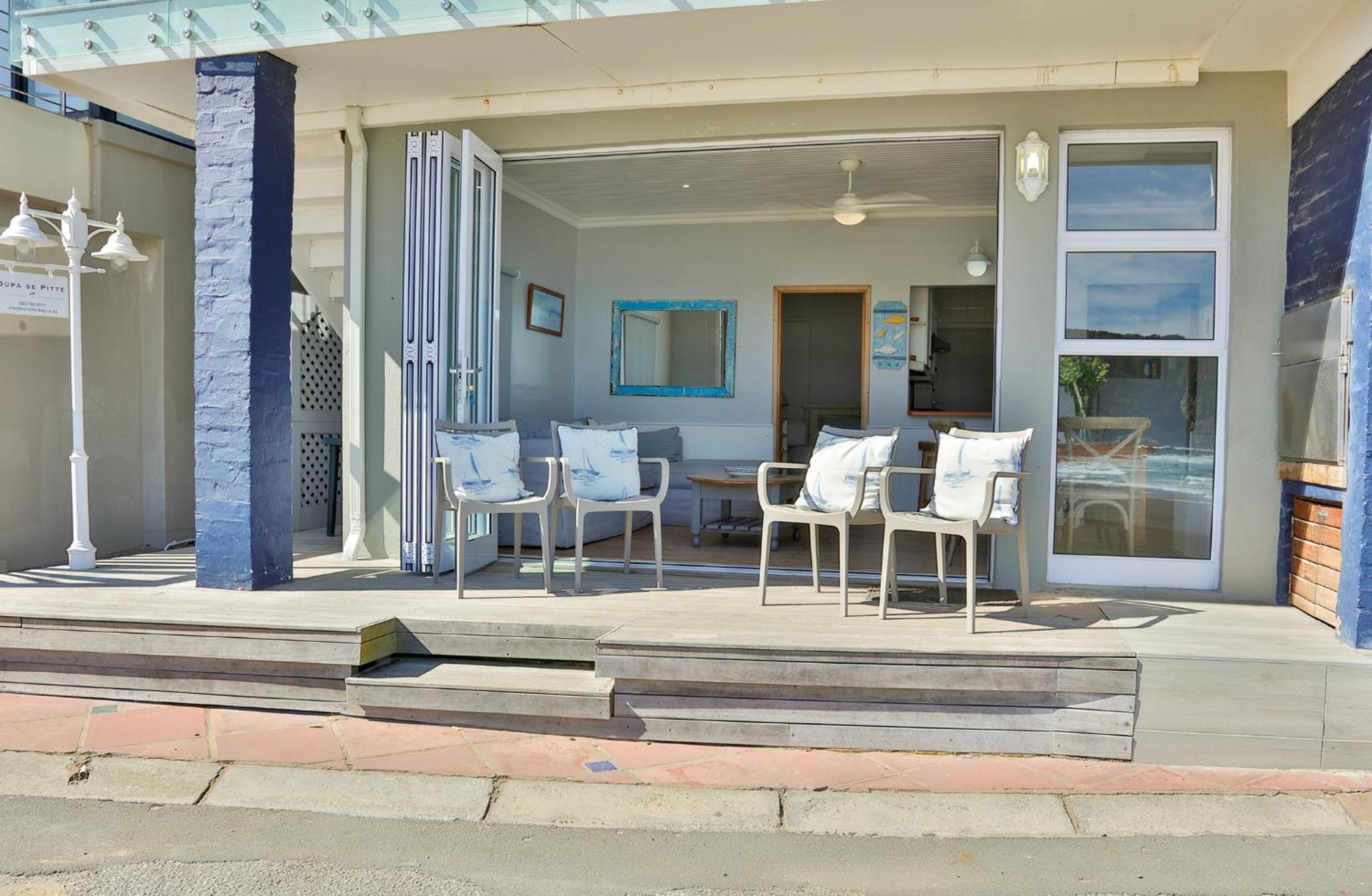 Oupa Se Pitte Hotel Herolds Bay Exterior photo